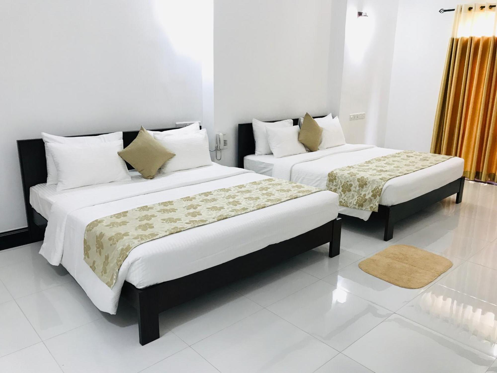 אנוראדפורה Siluni'S Villa חדר תמונה