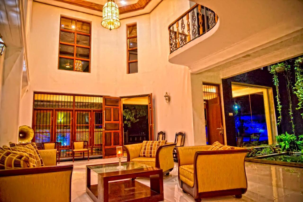 אנוראדפורה Siluni'S Villa מראה חיצוני תמונה