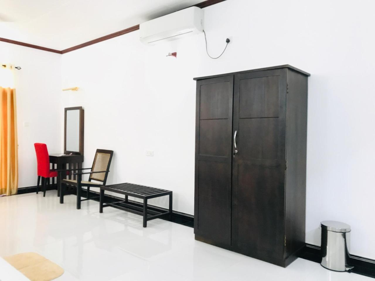 אנוראדפורה Siluni'S Villa מראה חיצוני תמונה